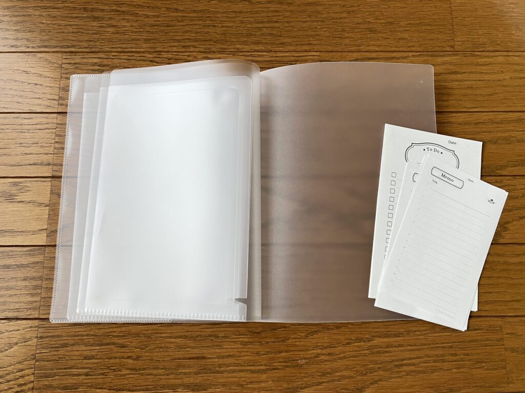 クリアホルダーの最終ページ。6ページまである。