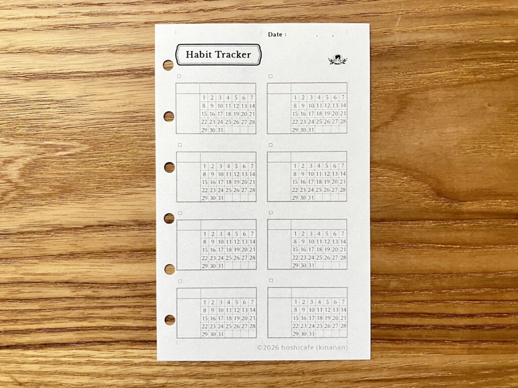 Mini6サイズのハビットトラッカーリフィルを平置きしたサンプル写真(pdfテンプレートを無料ダウンロード配布)