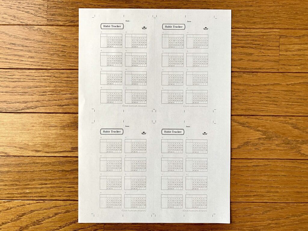 A4用紙にmini6ハビットトラッカーリフィルを4面配置して印刷した状態。